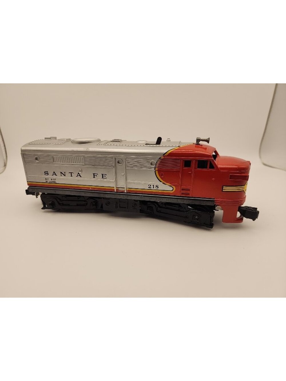 Vintage Lionel 218 Santa Fe Alco Diesel Locomotive Powered A-Unit Postwar Tested